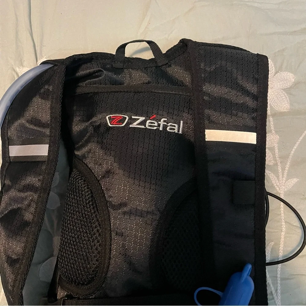 Zefal Hydro 1.5L Hydration Pack #5718 NWOT Outdoor Cycling Running Hiking